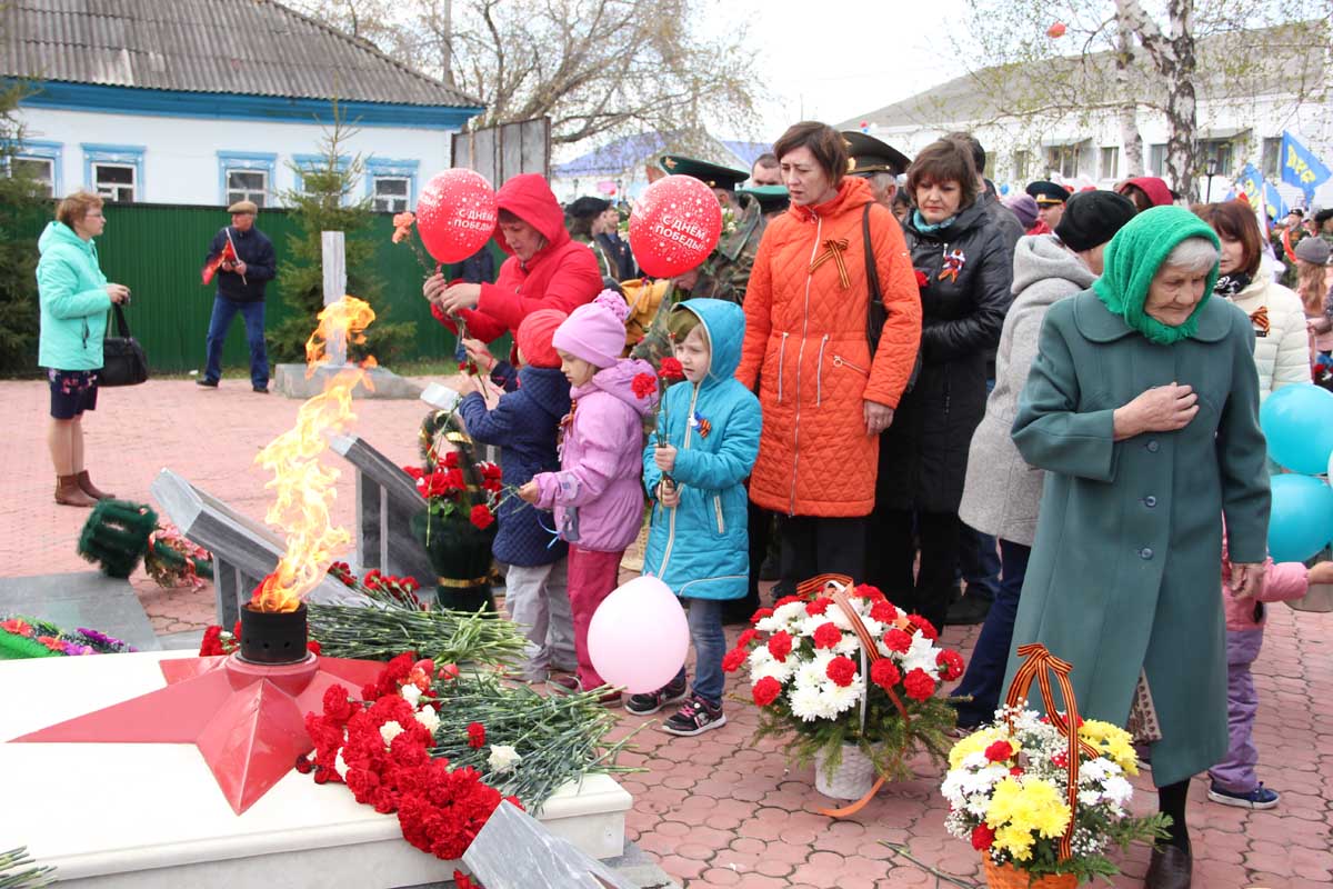 Погода на день голышманово. Вручение ключей в Голышманово. Голышманово расписание празднование дня Победы. Твико праздник.