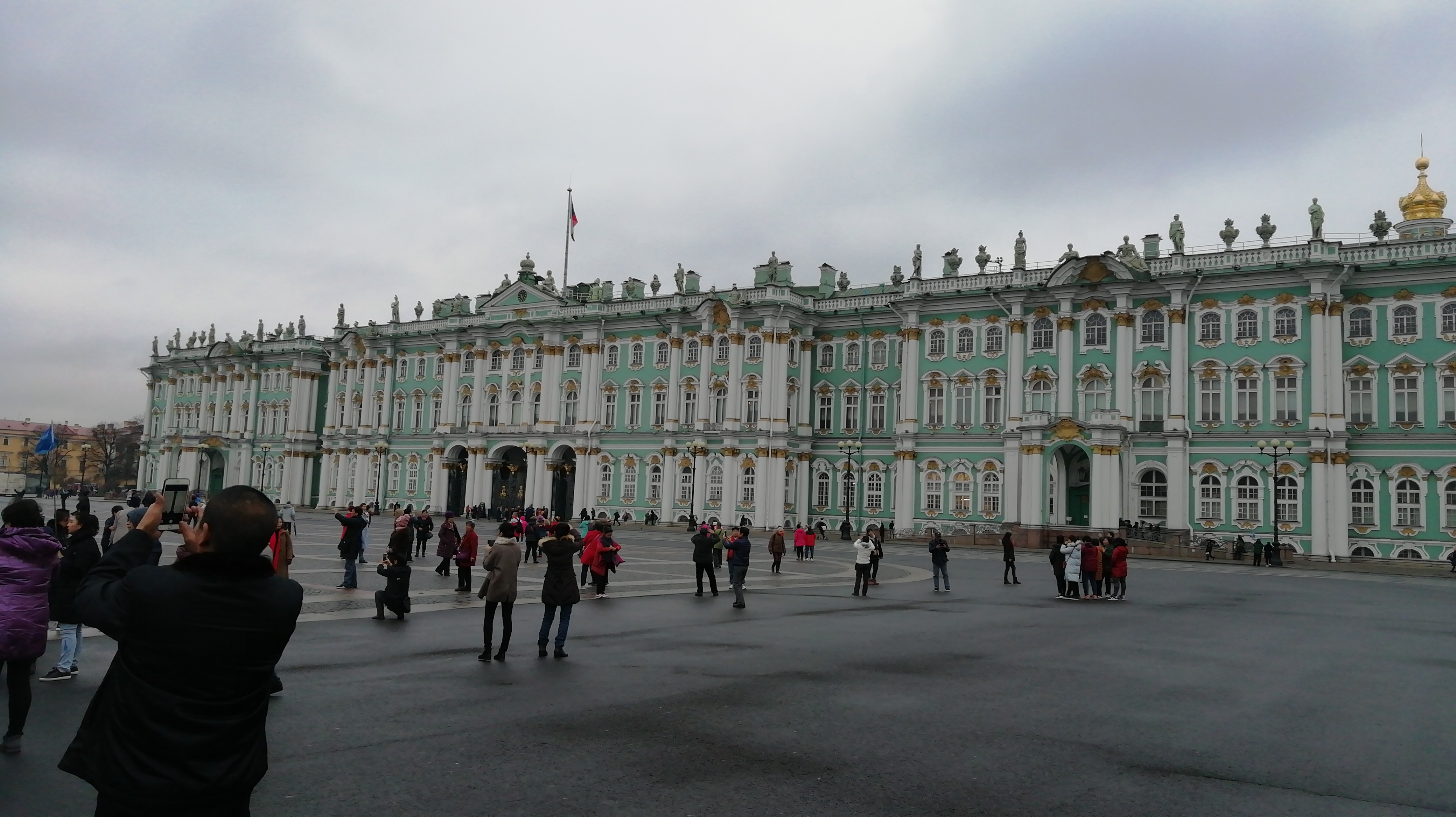 Раштаттский дворец. Дворец площадь 6. Версальский дворец, версаль дворец версаля. Эрмитаж дворовская площадь. Дворцовая площадь зимний дворец.