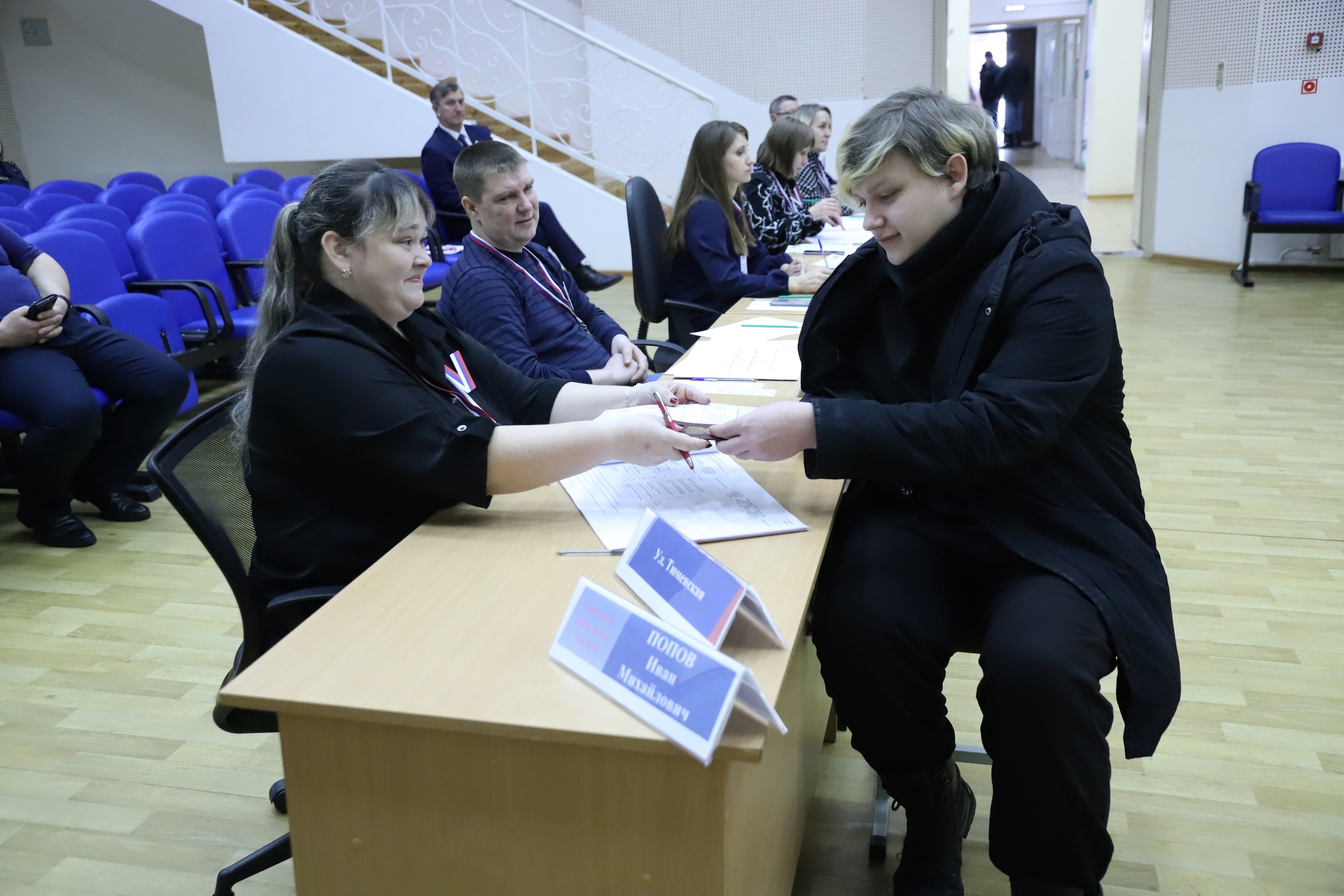 Иван Батурин впервые принял участие в выборах | 15.03.2024 | Голышманово -  БезФормата